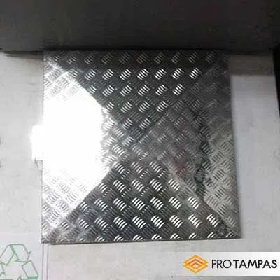 Imagem ilustrativa de Tampa alçapão alumínio